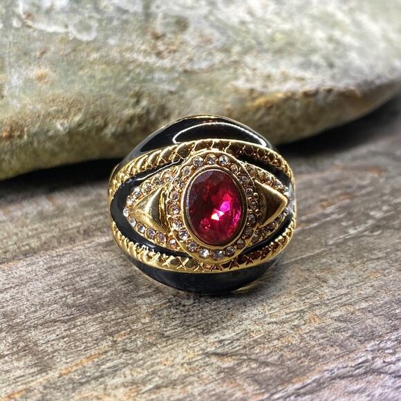 NEW Heirloom Collection Ruby & Rhinestone Statement Ring - Picture 2 of 16